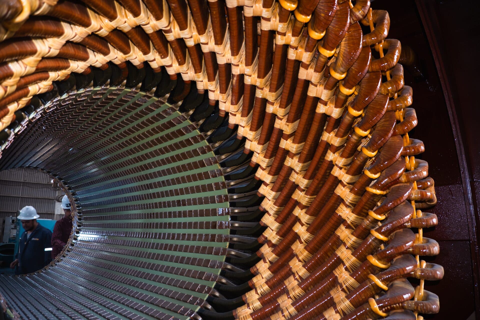 Pruebas eléctricas post-rebobinado motor — Megger IEEE 43, hipot IEEE 95, surge test EASA TEMISA