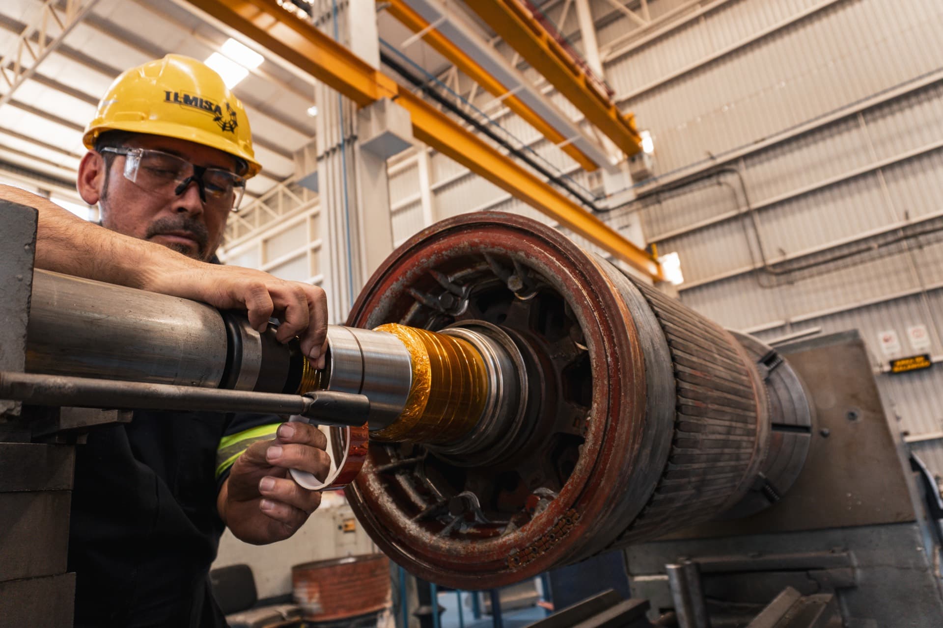 Reparación de rotor de motor eléctrico industrial con mecanizado de eje TEMISA México