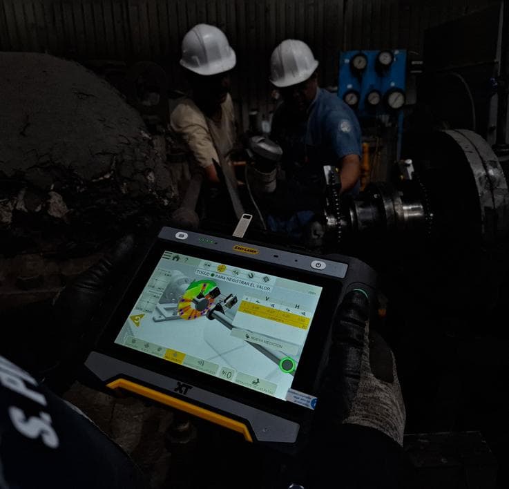 Equipo de alineación láser utilizado durante la verificación del conjunto