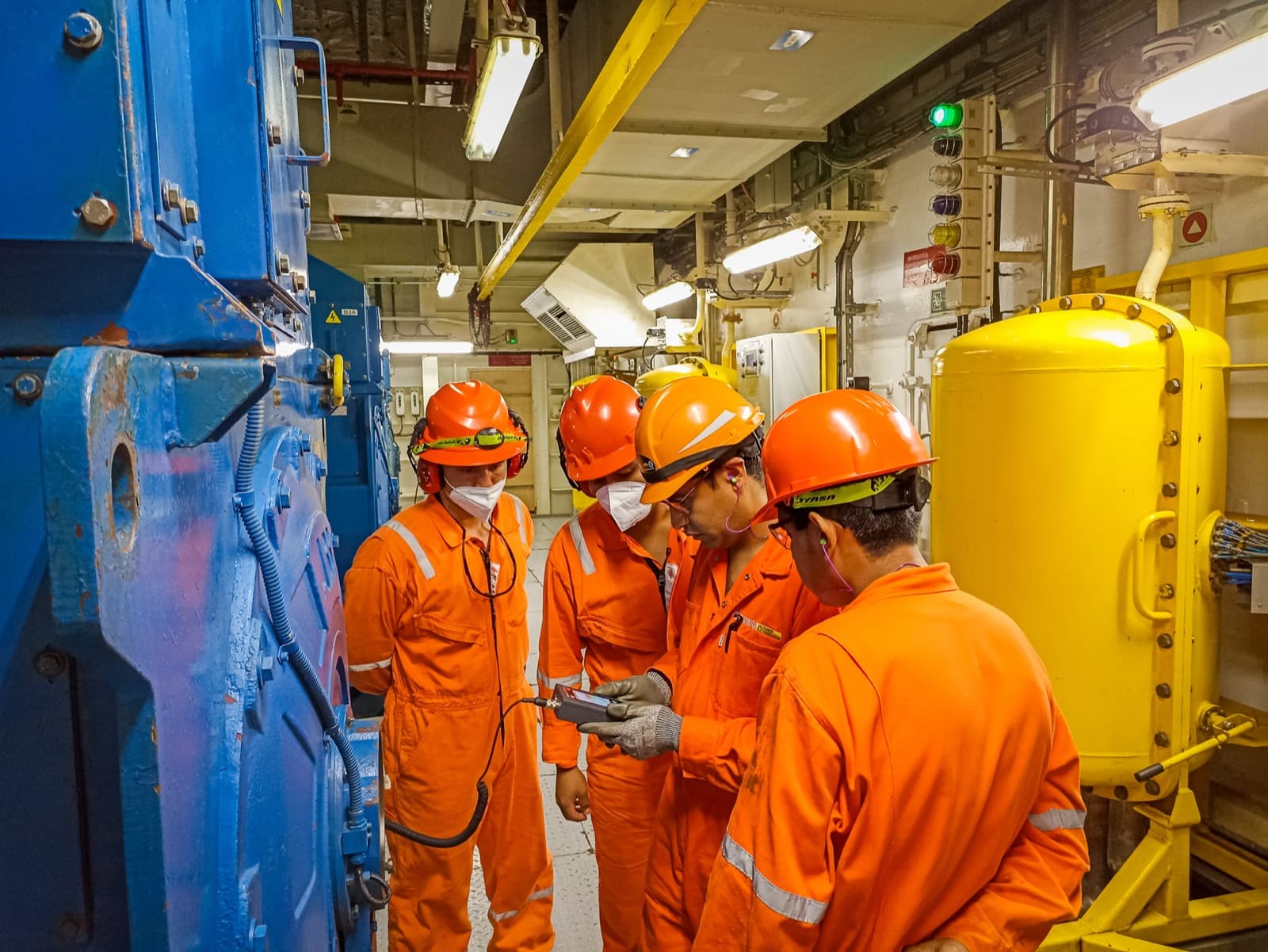 Mantenimiento TEMISA Power Gen de generadores marinos y navales SEMAR